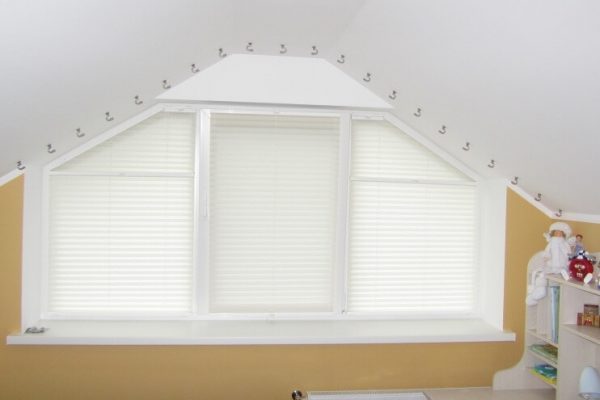 Roof Window blinds1